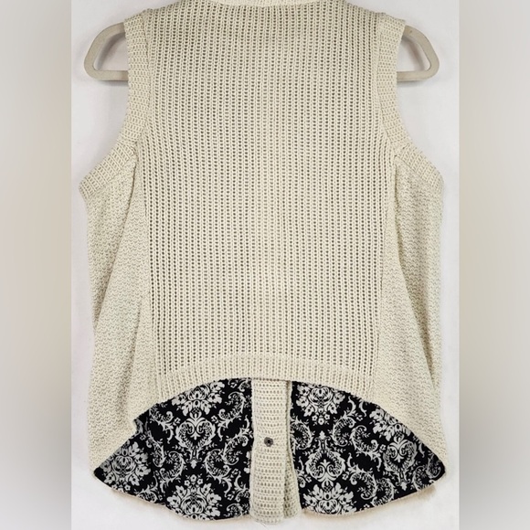 Miss Me Cream Faux Fur Sweater Vest with Pockets - Picture 5 of 7